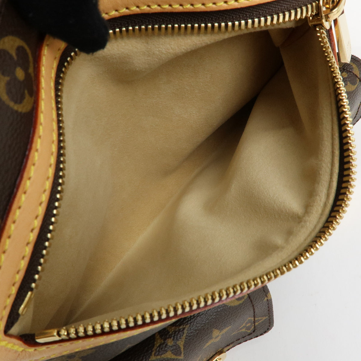 Louis Vuitton Monogram Hudson GM Shoulder Crossbody Bag  Brown M40045