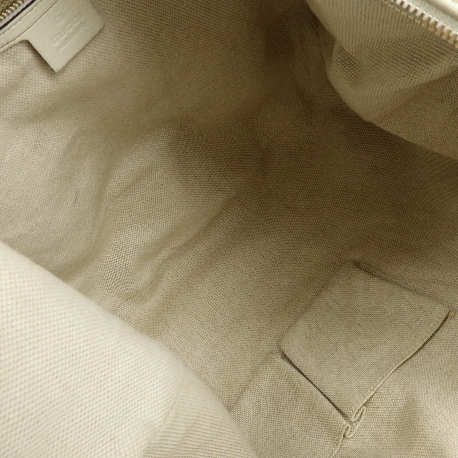 GUCCI SOHO Interlocking G Leahter Shoulder Bag White 282304