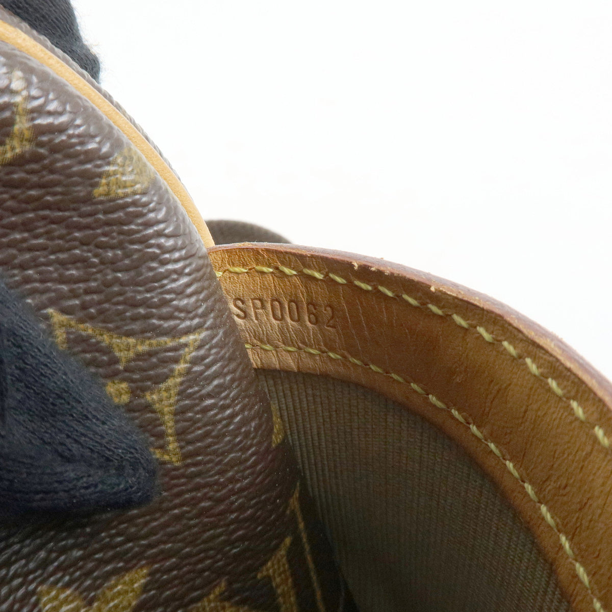 Louis Vuitton Monogram Reporter PM Shoulder Crossbody Bag M45254