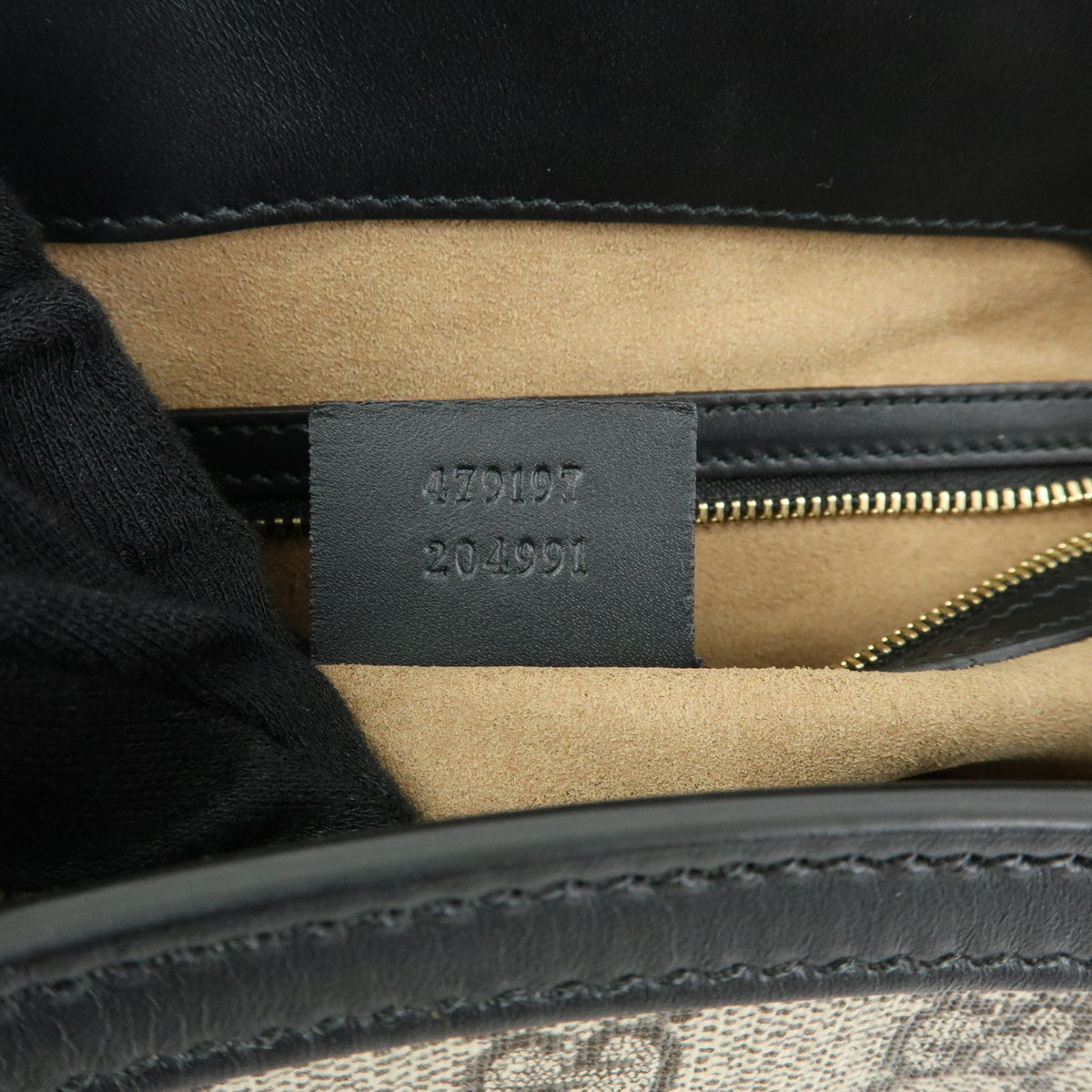GUCCI Padlock GG Supreme Leather Chain Shoulder Bag Beige Black 479197