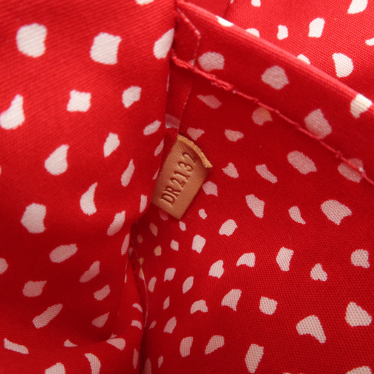 Louis Vuitton Monogram Vernis Dots Infinity Pochette Accessoires M91428