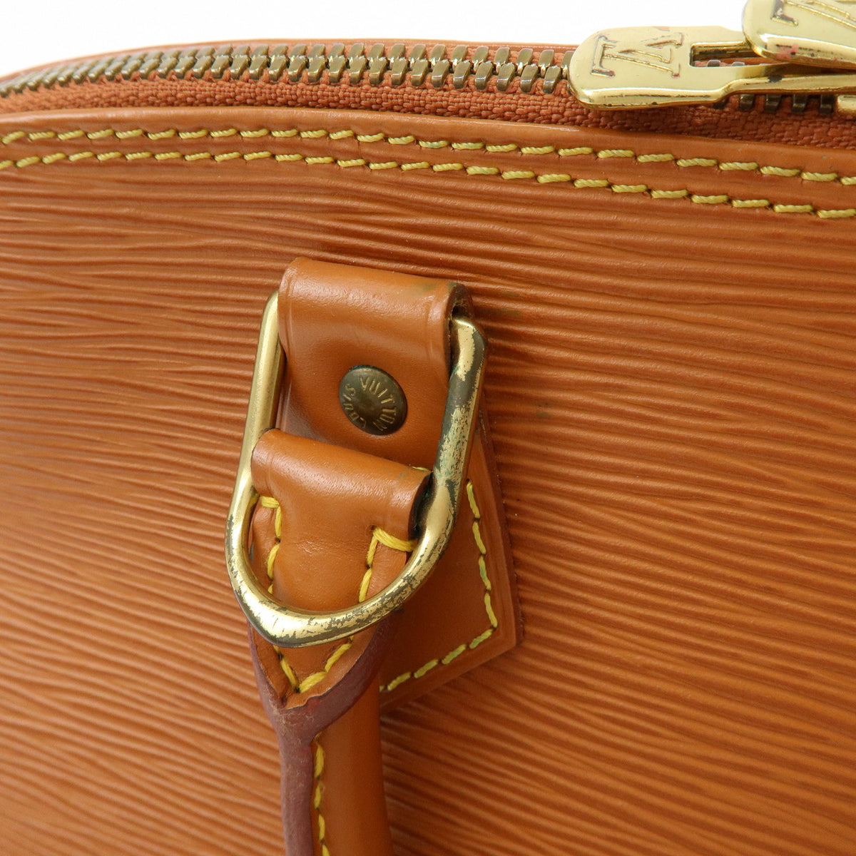 Louis Vuitton Epi Alma PM Hand Bag Zipang Gold M52148