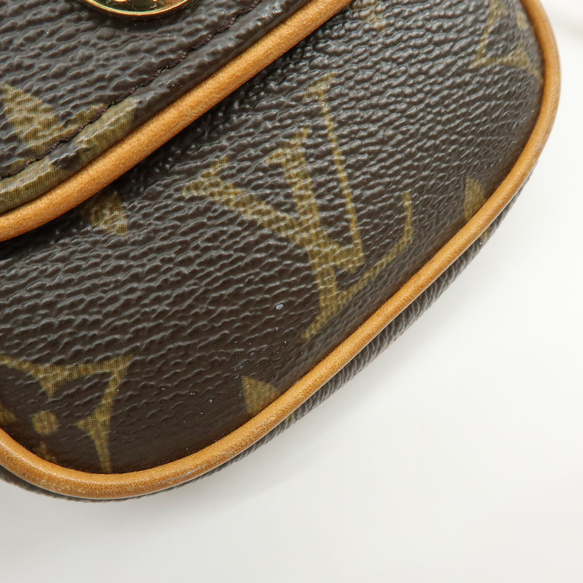 Louis Vuitton Monogram Pochette Cancun Shoulder Bag Pouch M60018
