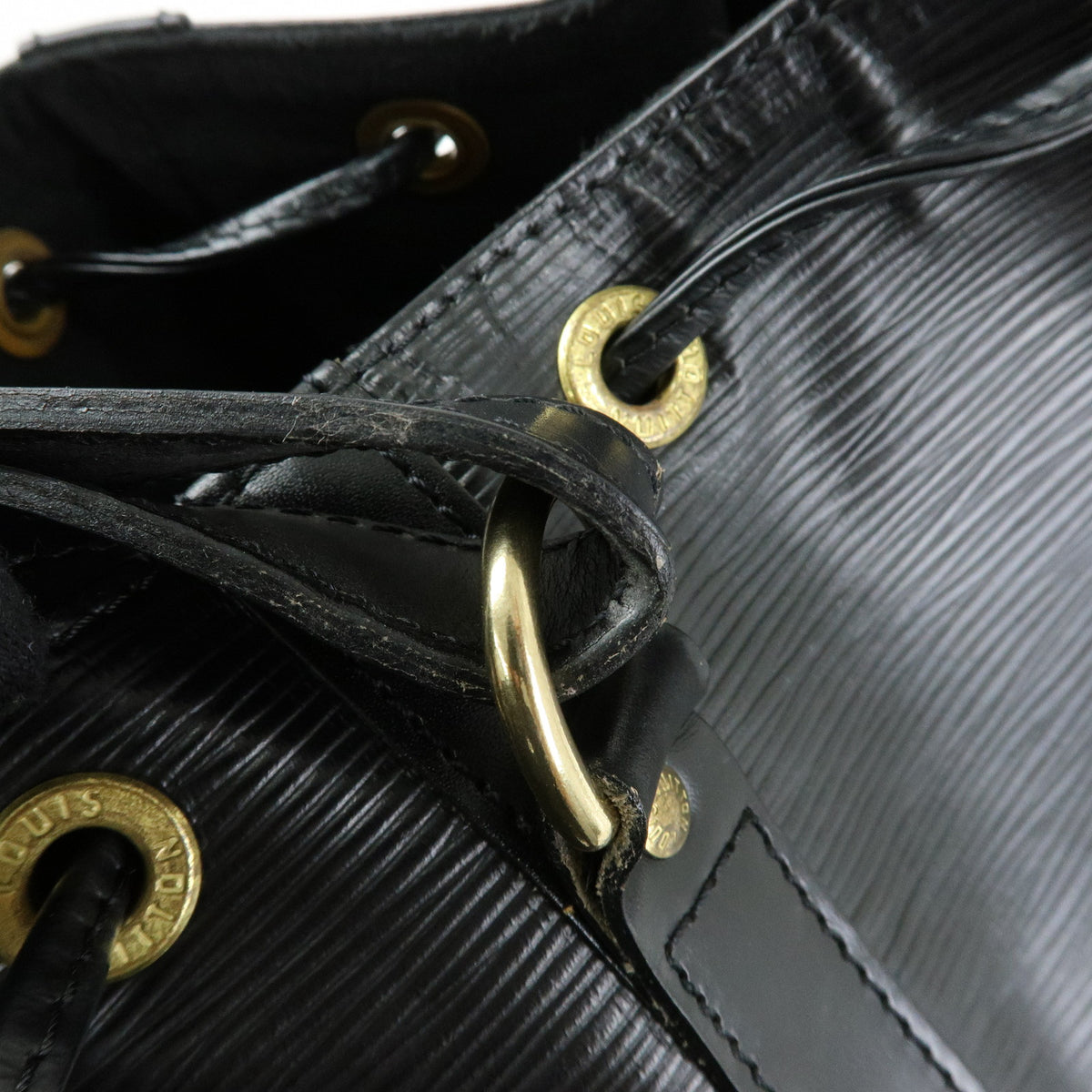 Louis Vuitton Epi Noe Leather Shoulder Bag Hand Bag Noir Black M59002