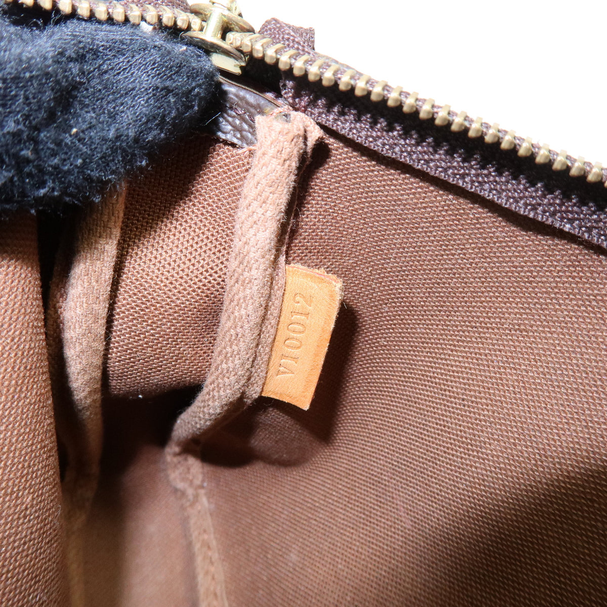 Louis Vuitton Monogram Pochette Accessoires Pouch Hand Bag M51980