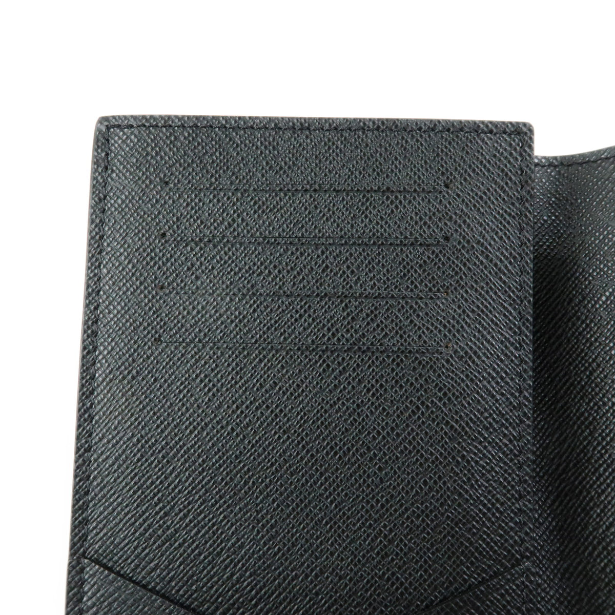 Louis Vuitton Monogram Eclips Couverture de Passeport NM M64501