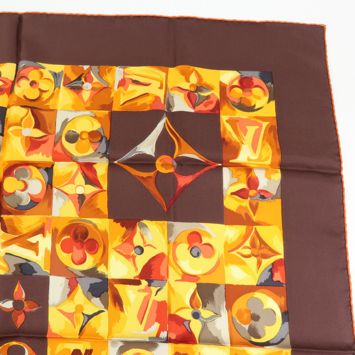 Louis Vuitton Monogram Carre Au Fil Du Temps Silk 100% Scarf M71120