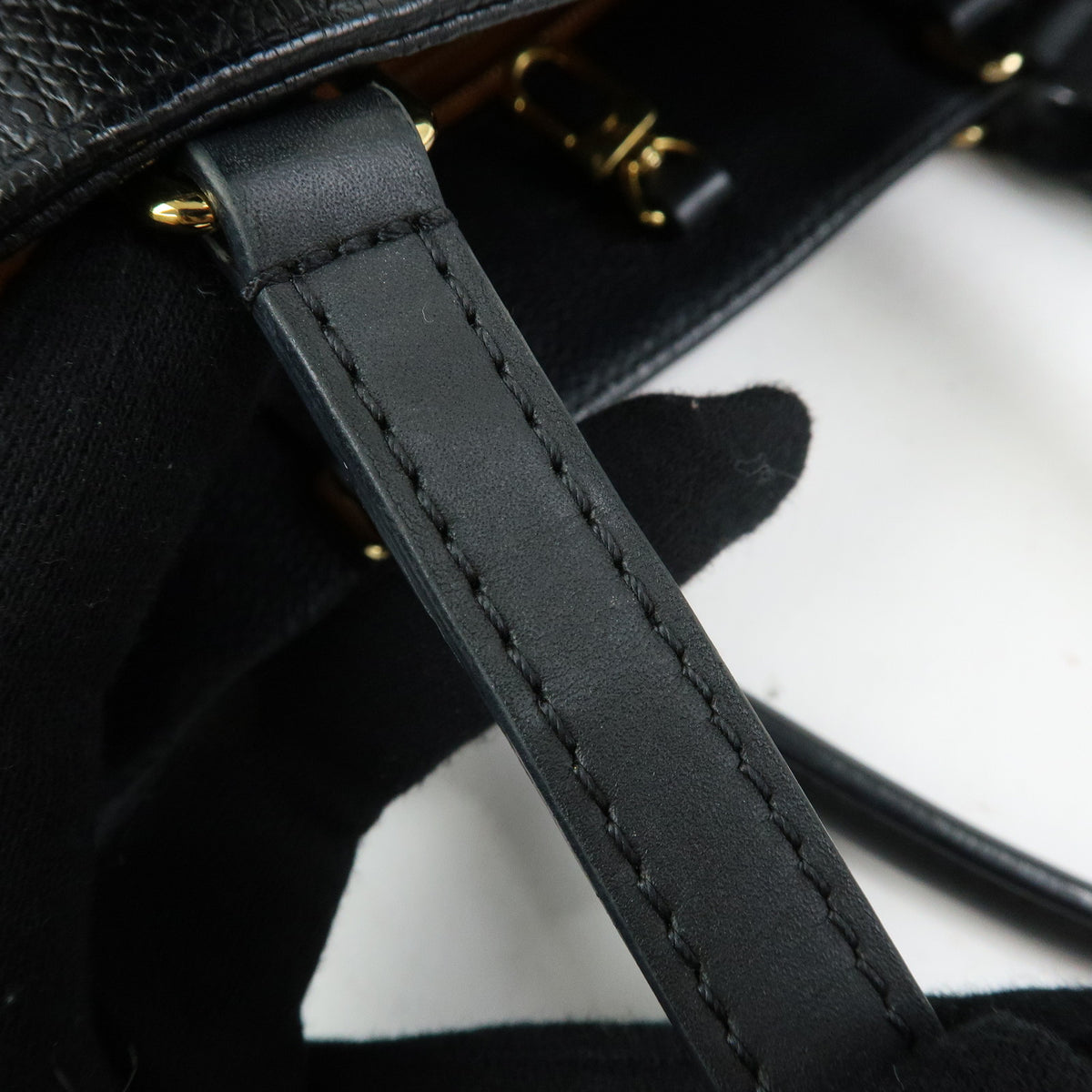 Louis Vuitton Monogram Empreinte On The Go MM 2Way Tote Bag Noir M45595