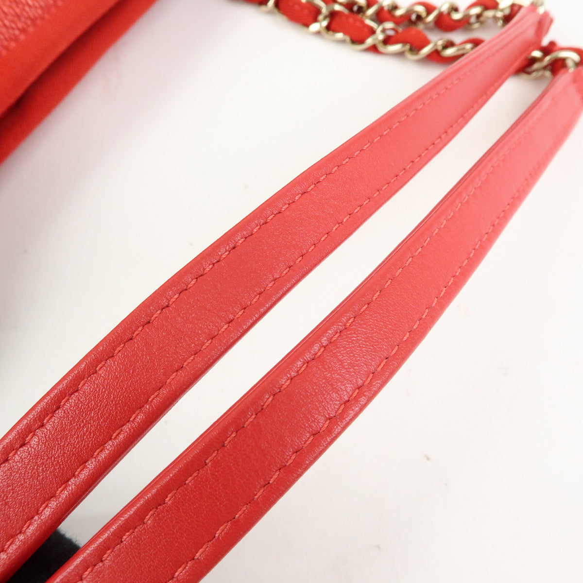 CHANEL Deauville MM Straw Canvas Leather Tote Shoulder Bag Red A67001