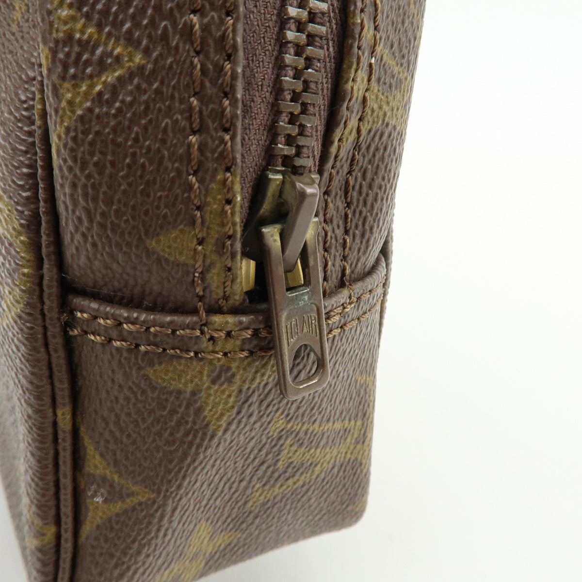 Louis Vuitton Monogram Trousse Toilette 18 Pouch Brown M47526