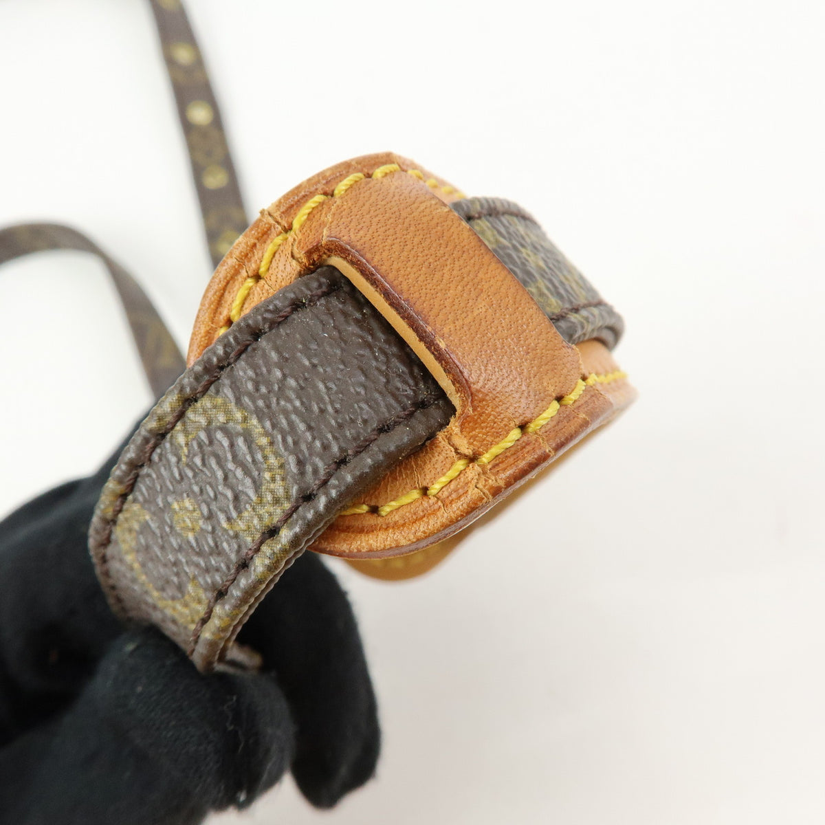 Louis Vuitton Monogram Amazone Shoulder Bag Crossbody Bag M45236