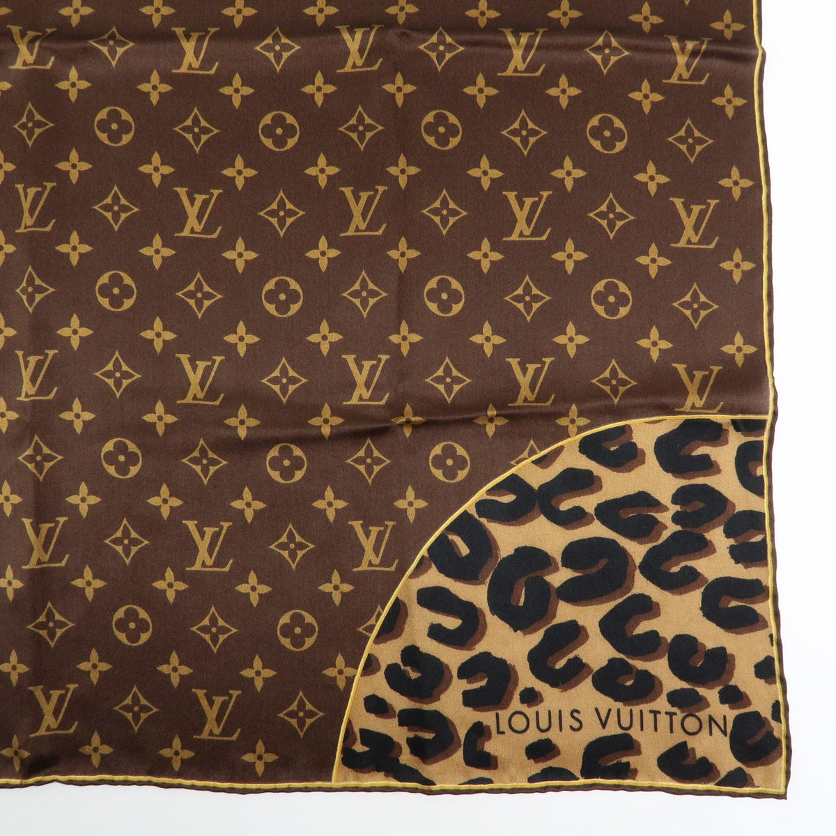 Louis Vuitton Carre Monogram Leopard Silk 100% Scarf Brown M72124