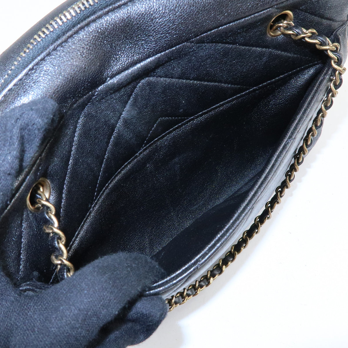 CHANEL Chevron Calf Leather Chain Shoulder Crossbody Bag Balck