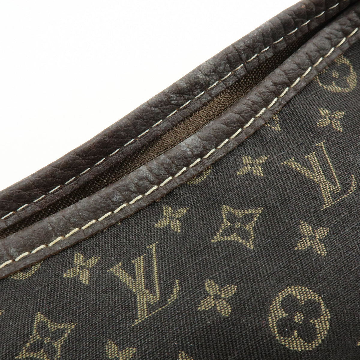 Louis Vuitton Monogram Mini Lin Manon MM Shoulder Bag Ebene M95619