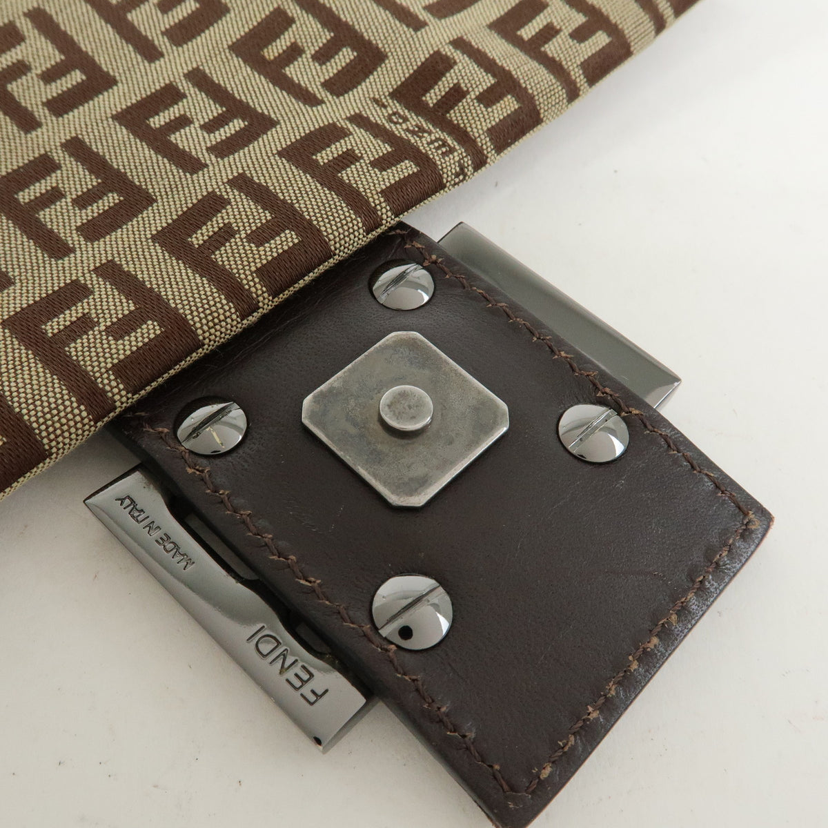 FENDI Mamma Baguette Zucchino Jaquard Leather Shoulder Bag 8BR001