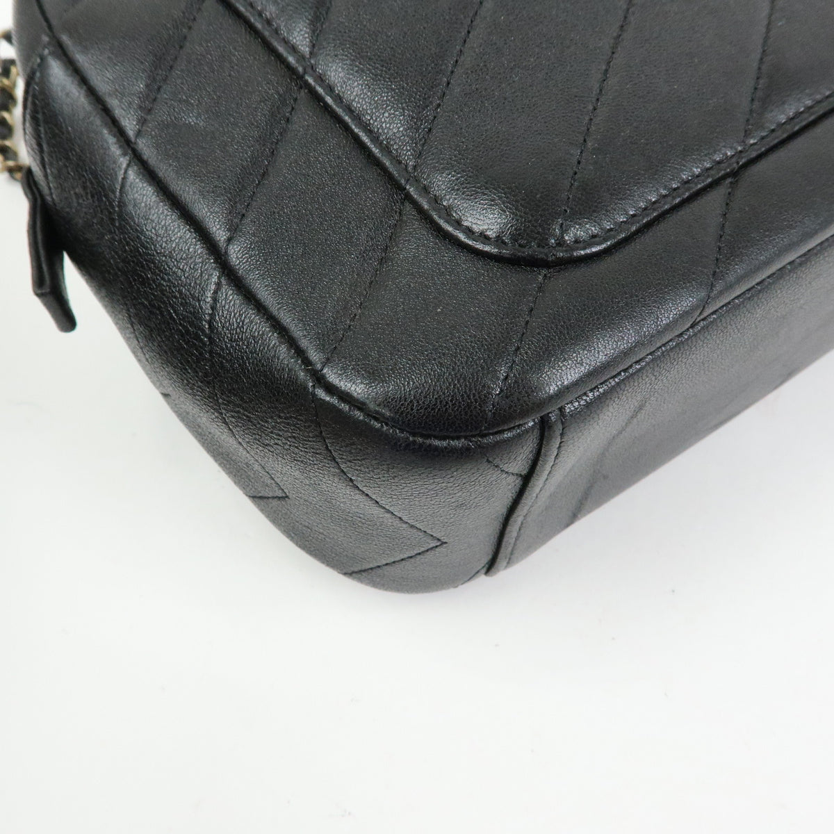 CHANEL Chevron Calf Leather Chain Shoulder Crossbody Bag Balck