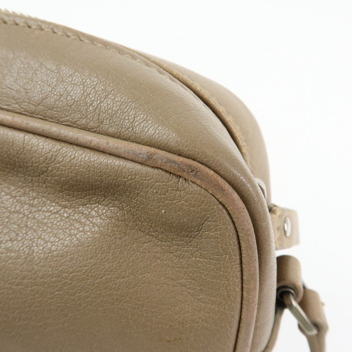 SAINT LAURENT PARIS Cassandra Leather Lou Camera Bag Small FLY520533