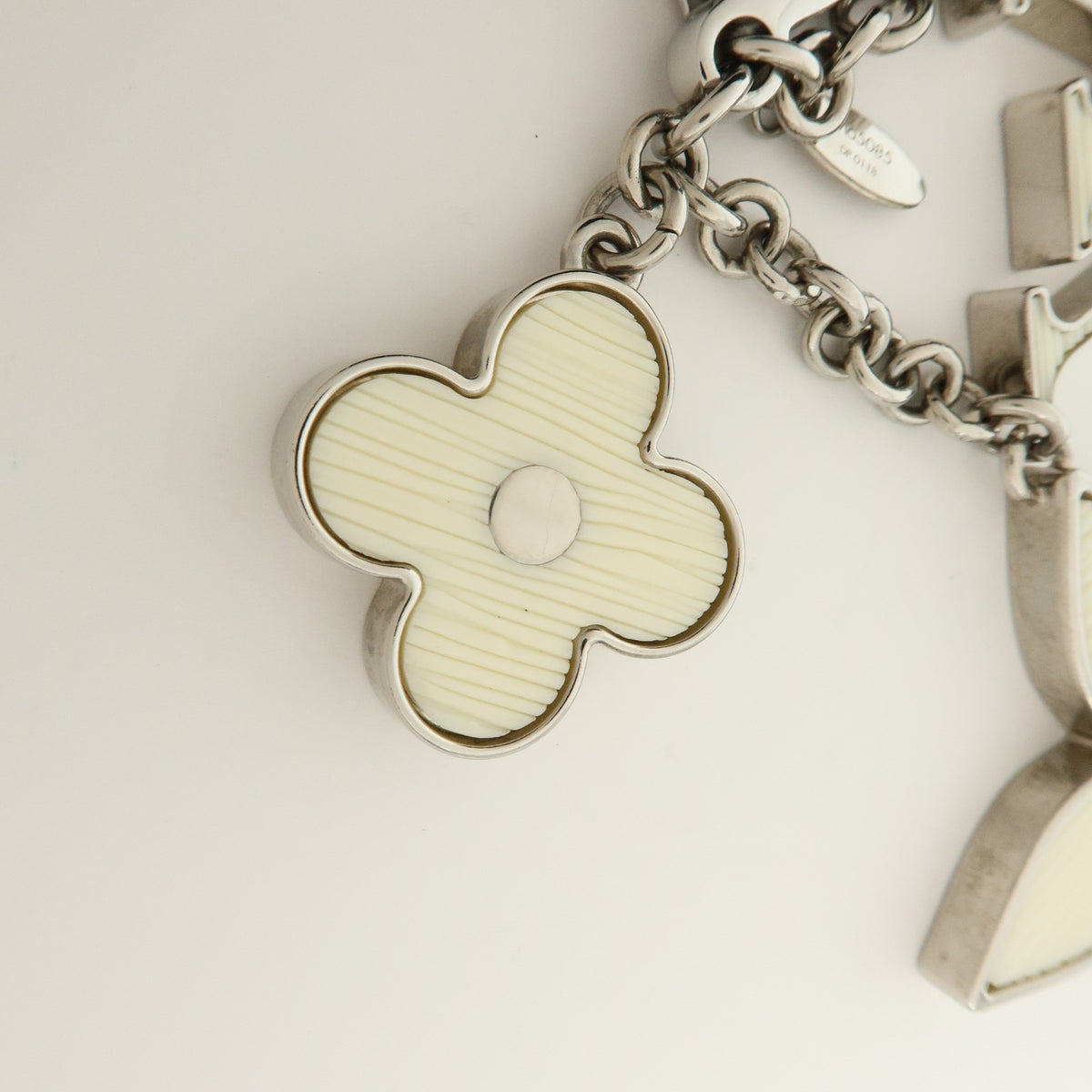 Louis Vuitton Bijoux Sac Fleur de Epi Bag Charm Key Holder White M65085