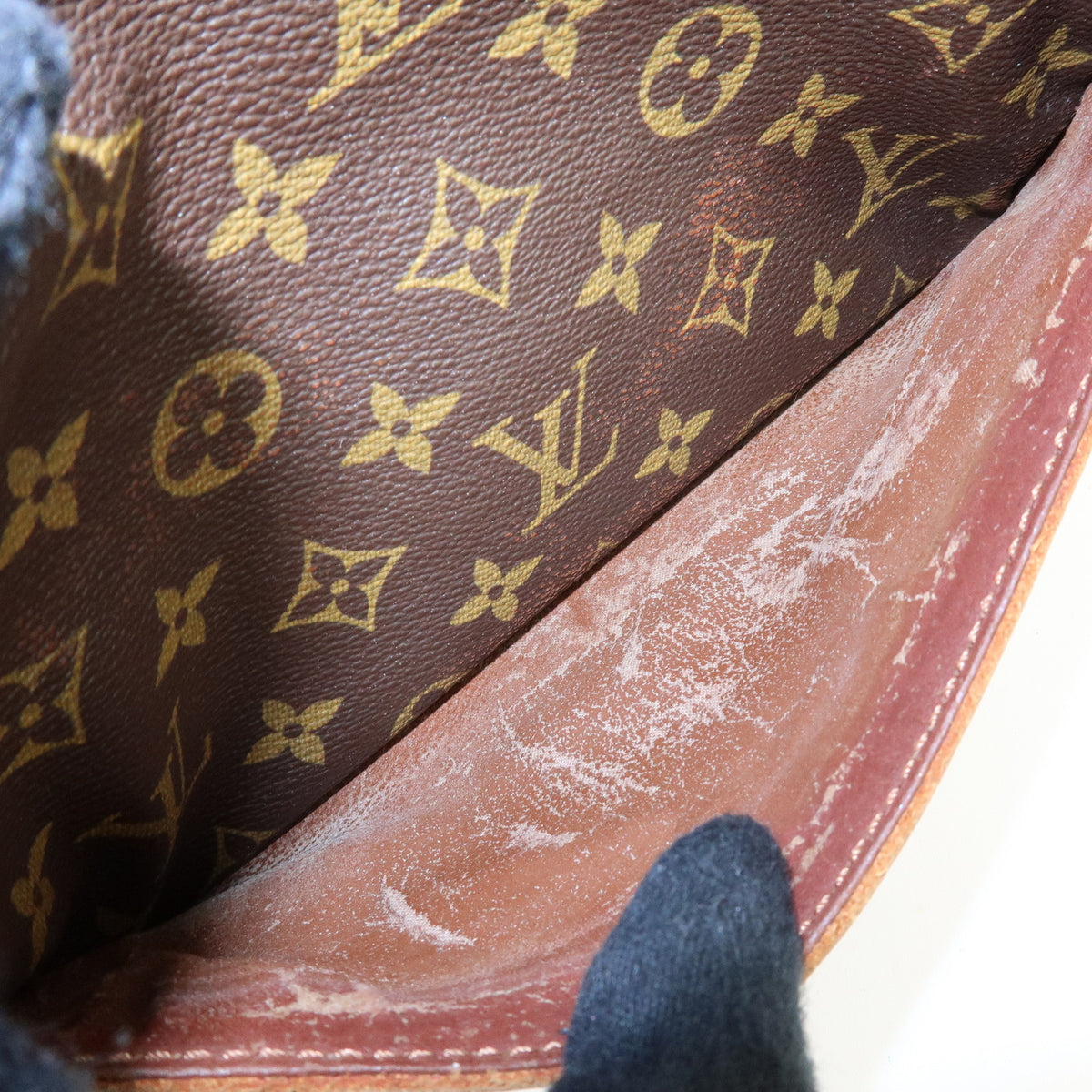 Louis Vuitton Monogram Compiegne 23 Pouch Clutch Bag Brown M51847