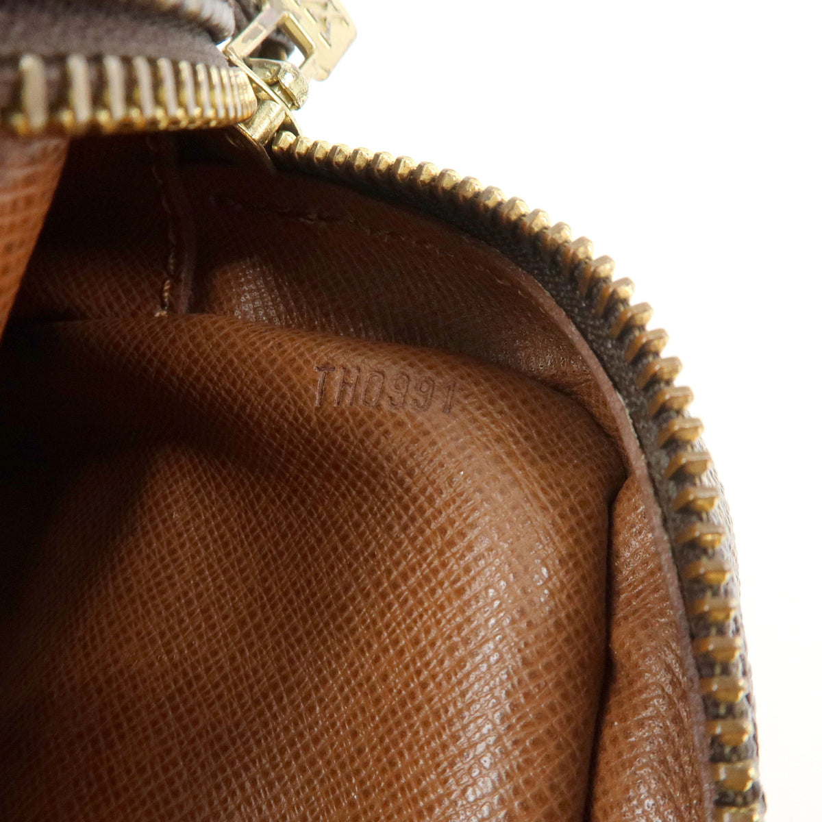 Louis Vuitton Monogram Amazone Shoulder Bag Crossbody Bag M45236