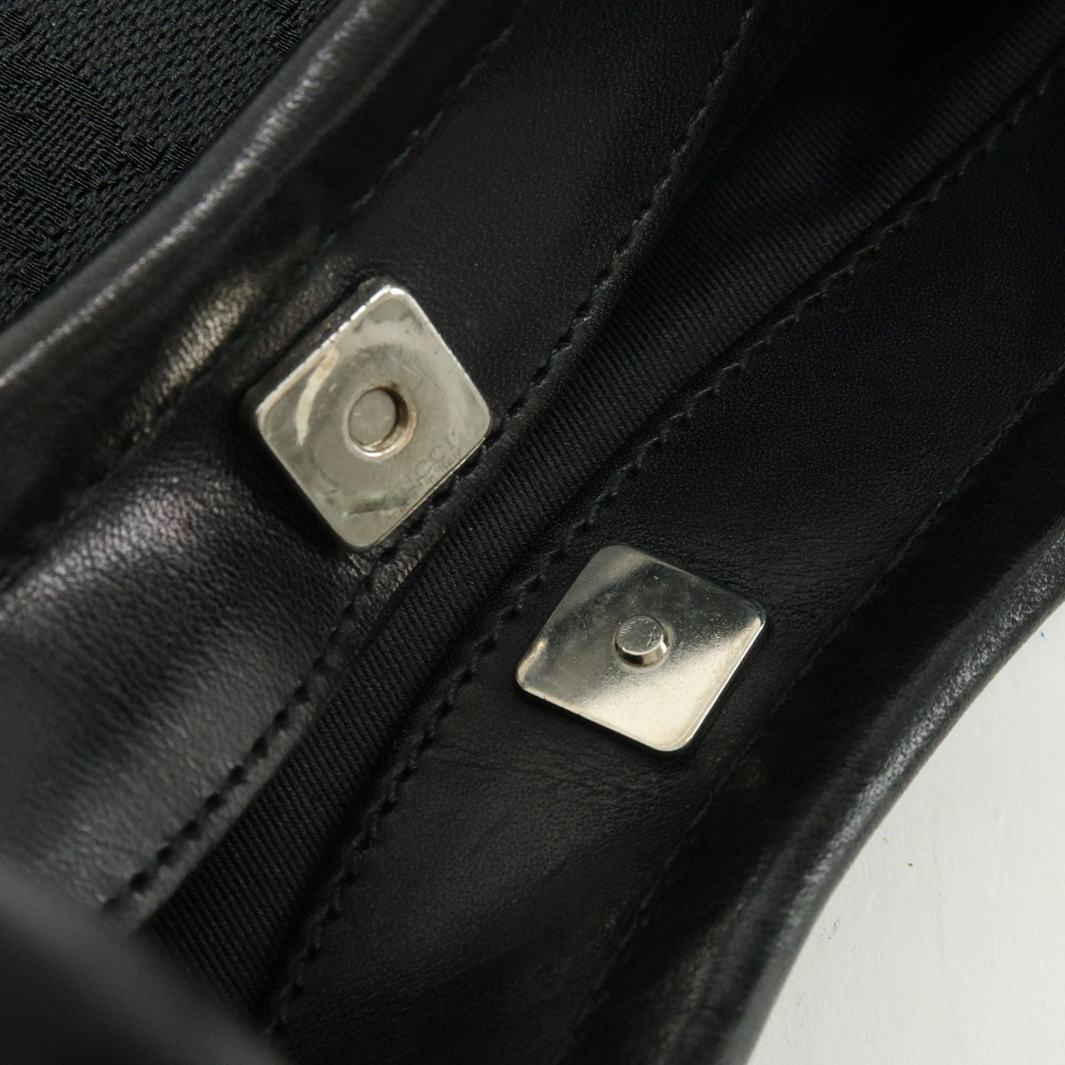 GUCCI GG Canvas Leather Shoulder Bag Black 107752
