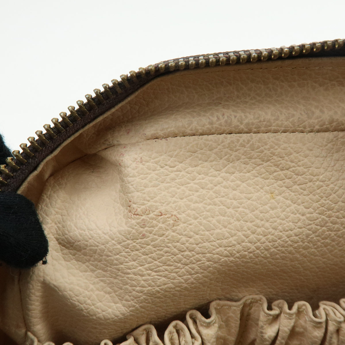 Louis Vuitton Monogram Trousse Toilette 23 Pouch Cosmetic Case M47524