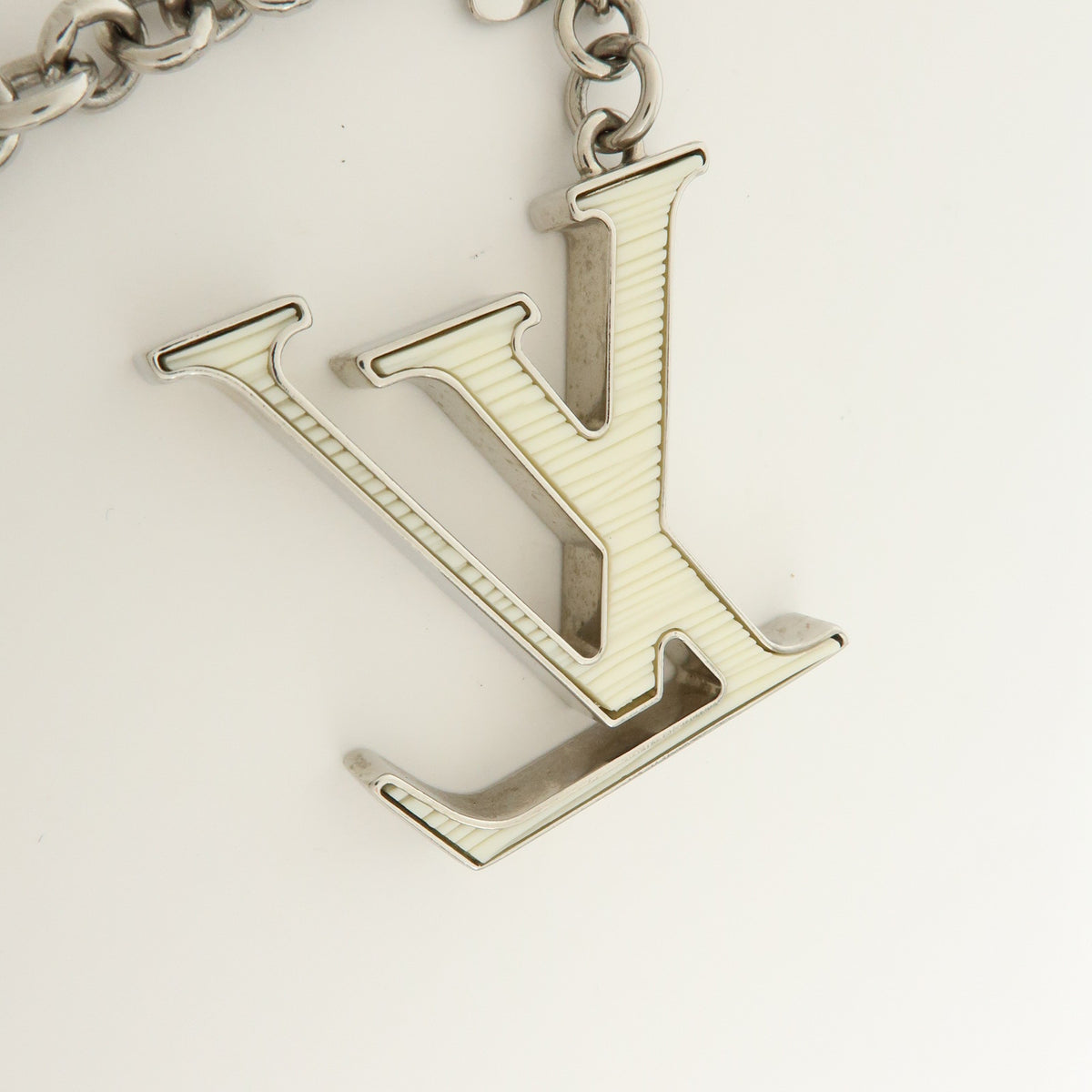 Louis Vuitton Bijoux Sac Fleur de Epi Bag Charm Key Holder White M65085