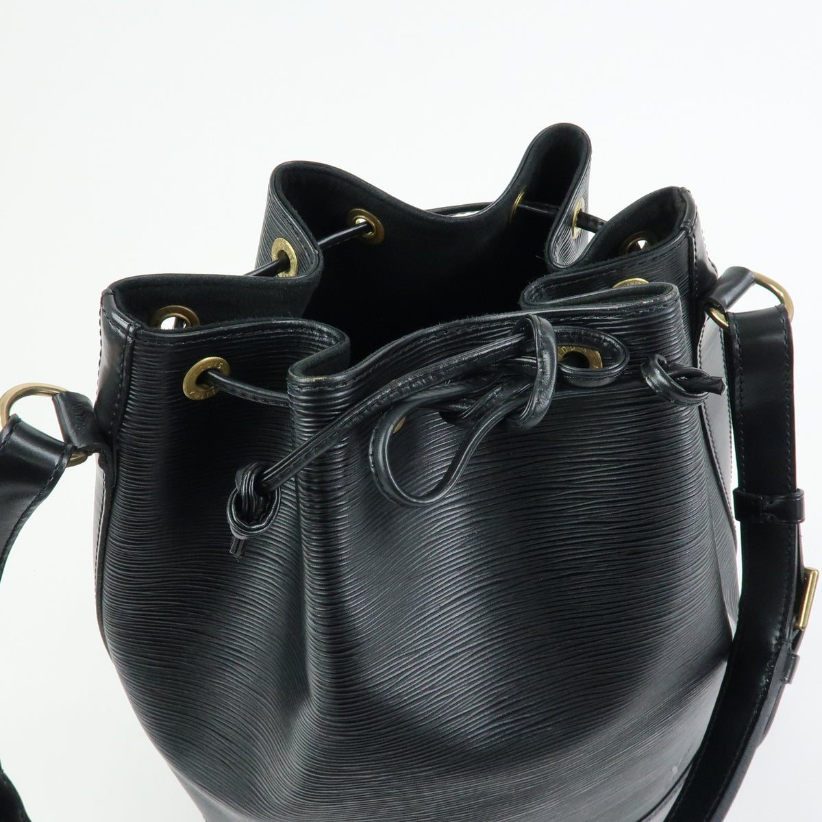 Louis Vuitton Epi Noe Leather Shoulder Bag Hand Bag Noir Black M59002
