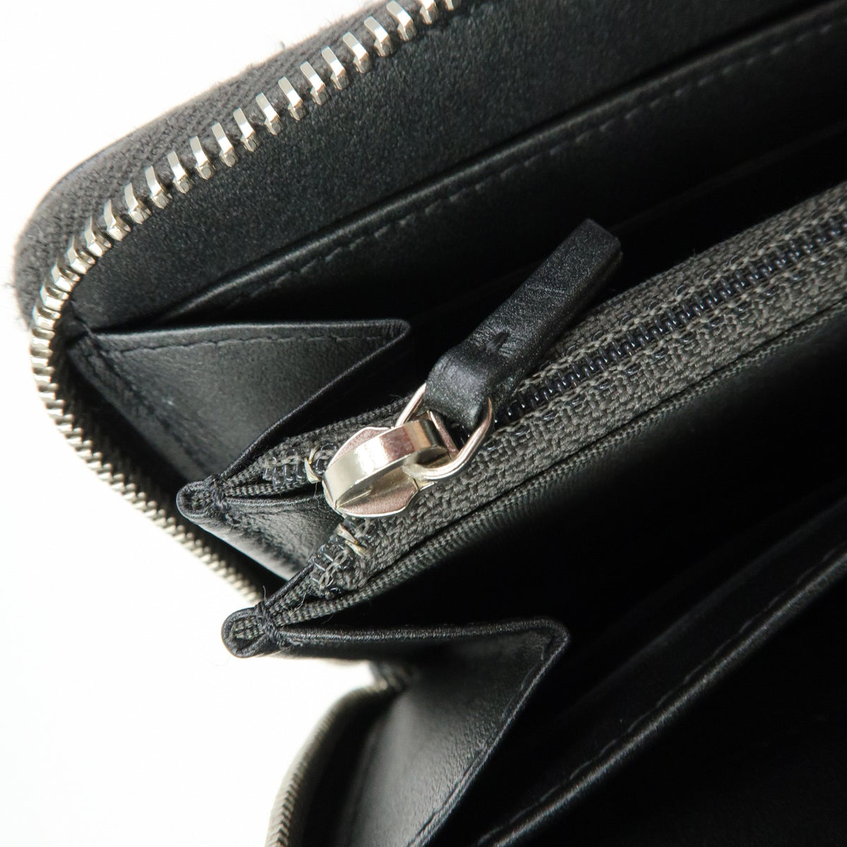 CHANEL Camellia COCO Mark Calf Leather Round Zippy Wallet Grey A82281