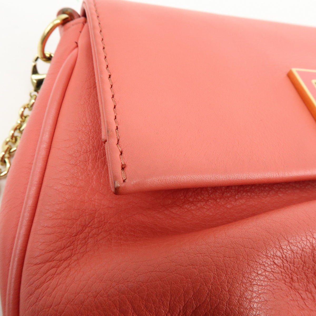 FENDI Leather Chain Shoulder Bag Purse Crossbody Bag Pink 8M0276
