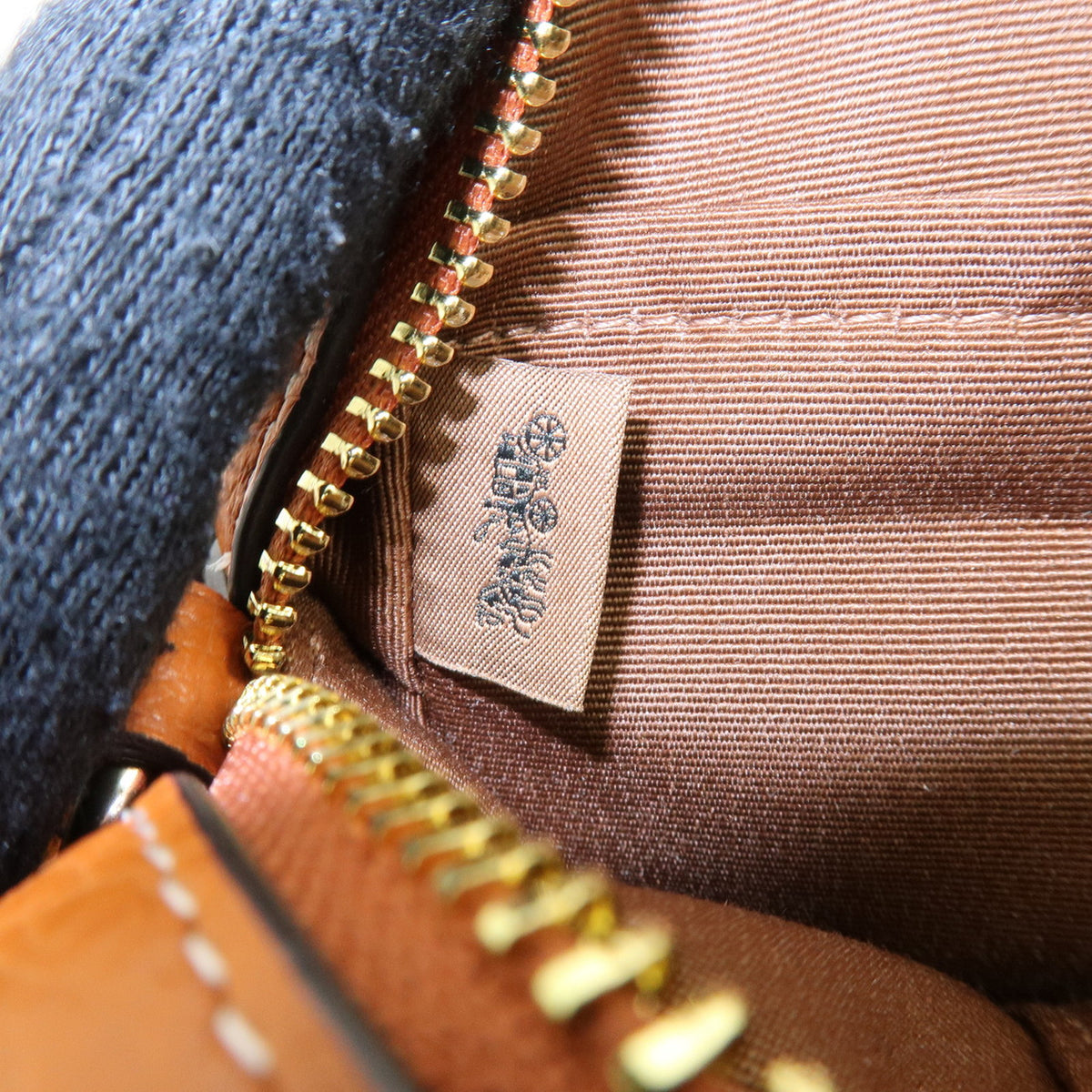 COACH Logo Leather Shoulder Bag Crossbody Bag Camel Brown