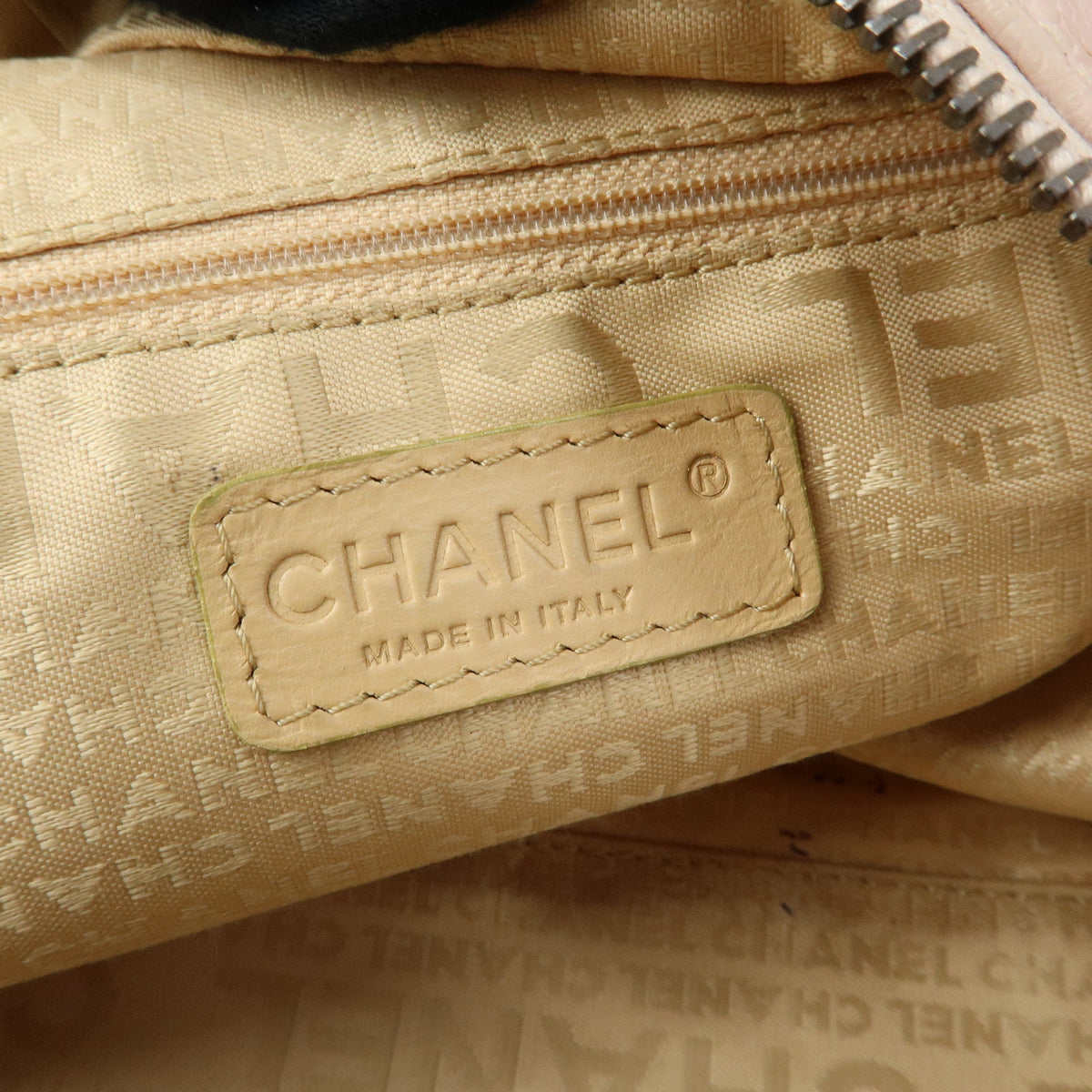 CHANEL Logo Chocolate Bar Caviarskin Shoulder Bag Hand Bag Pink