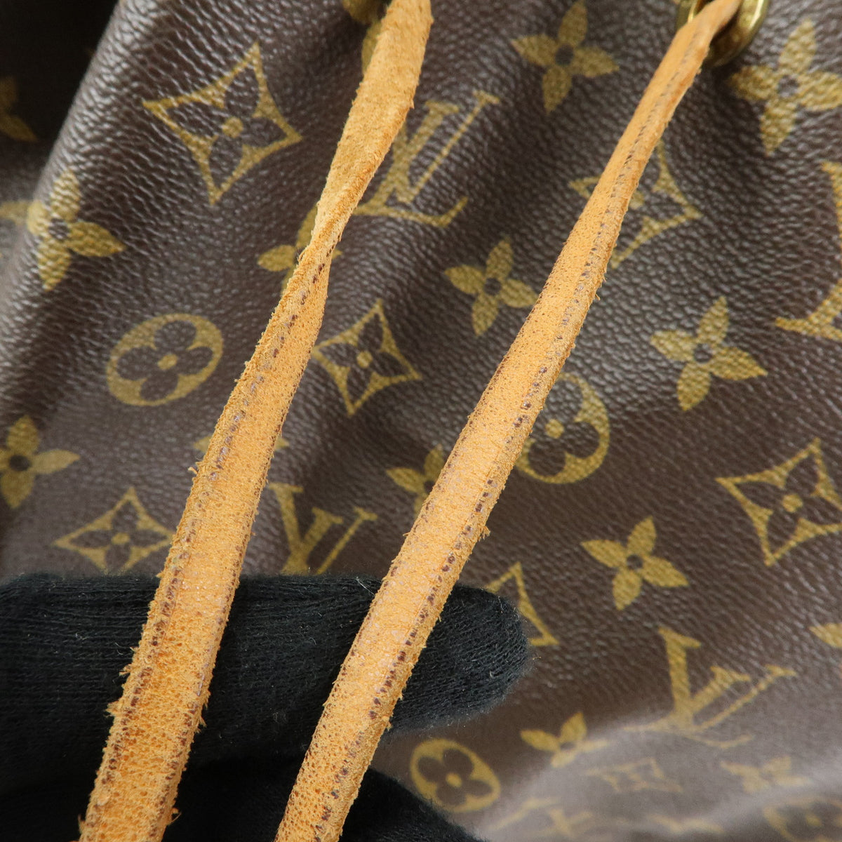 Louis Vuitton Monogram Noe Canvas Leather Shoulder Bag Brown M42224