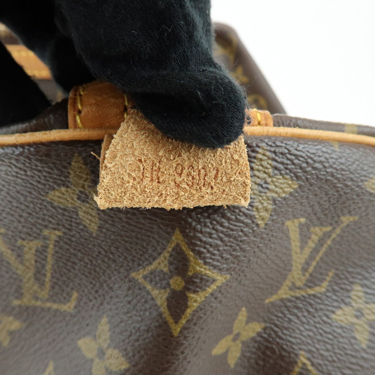 Louis Vuitton Monogram Sac Souple 35 Boston Bag Brown M41626