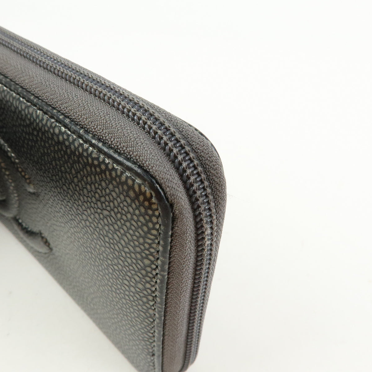 CHANEL COCO Mark Caviarskin Round Zippy Wallet Metallic Gray