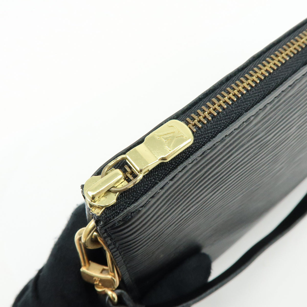 Louis Vuitton Epi Pochette Accessoires Leather Clutch Bag Noir M52942