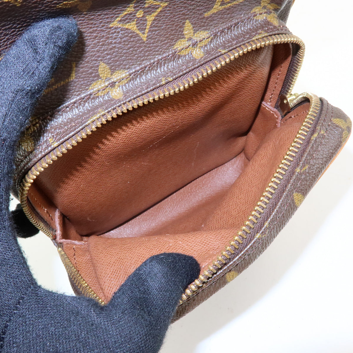 Louis Vuitton Monogram Amazone Shoulder Bag Crossbody Bag M45236