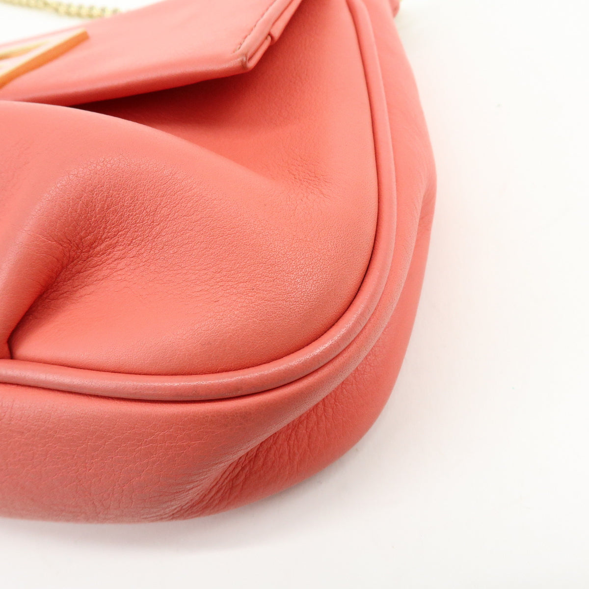FENDI Leather Chain Shoulder Bag Purse Crossbody Bag Pink 8M0276