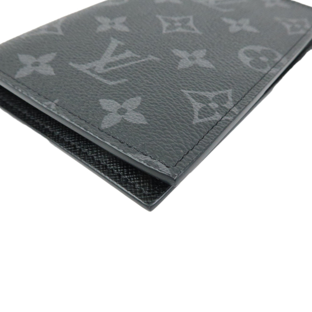 Louis Vuitton Monogram Eclips Couverture de Passeport NM M64501