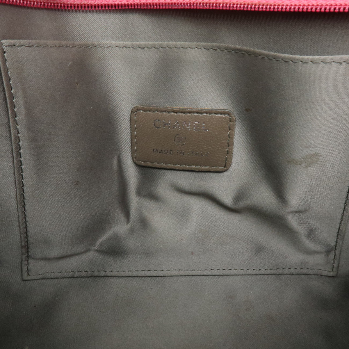 CHANEL Icon Line Patent Leather Chain Shoulder Bag Pink A37156