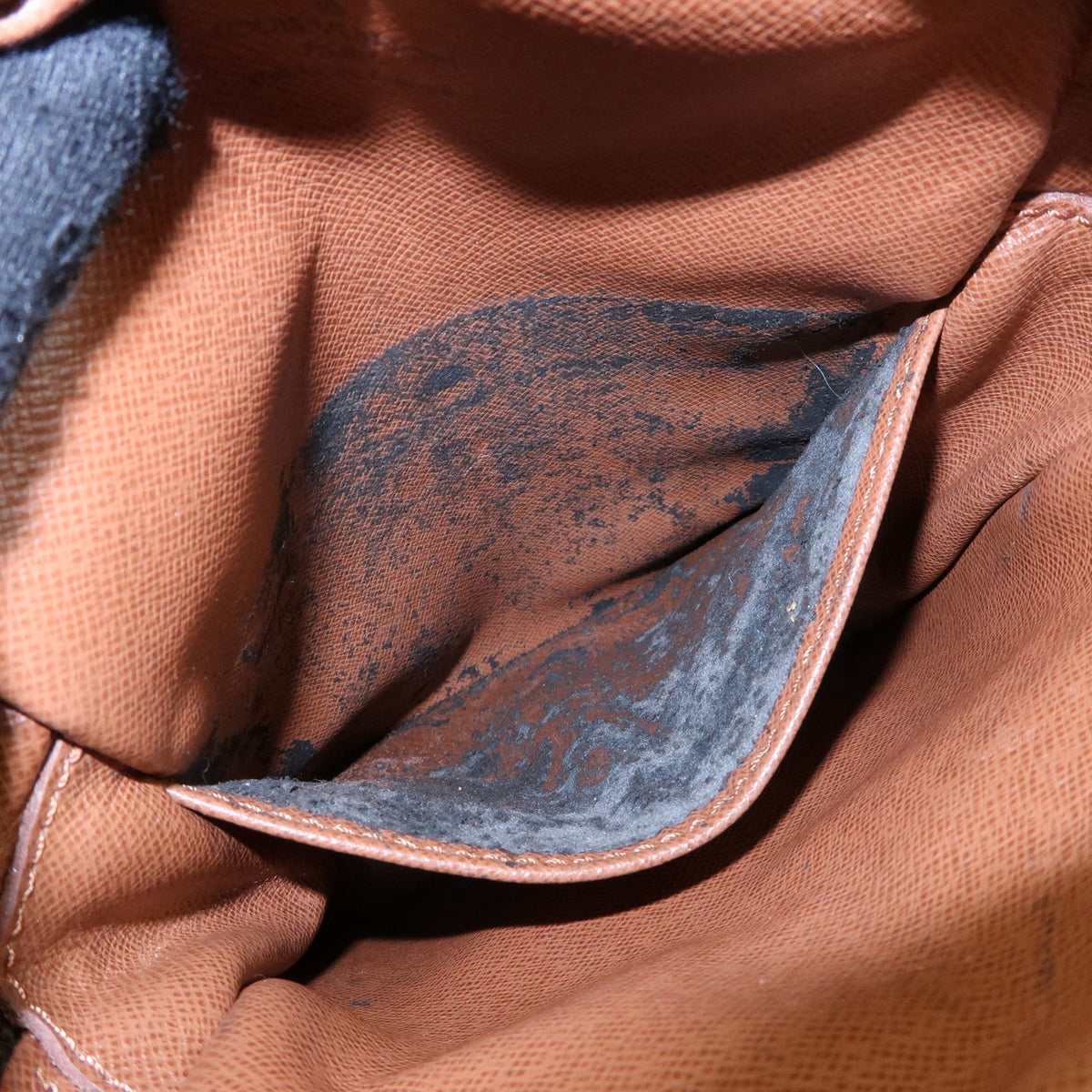 Louis Vuitton Monogram Amazone Shoulder Bag Crossbody Bag M45236