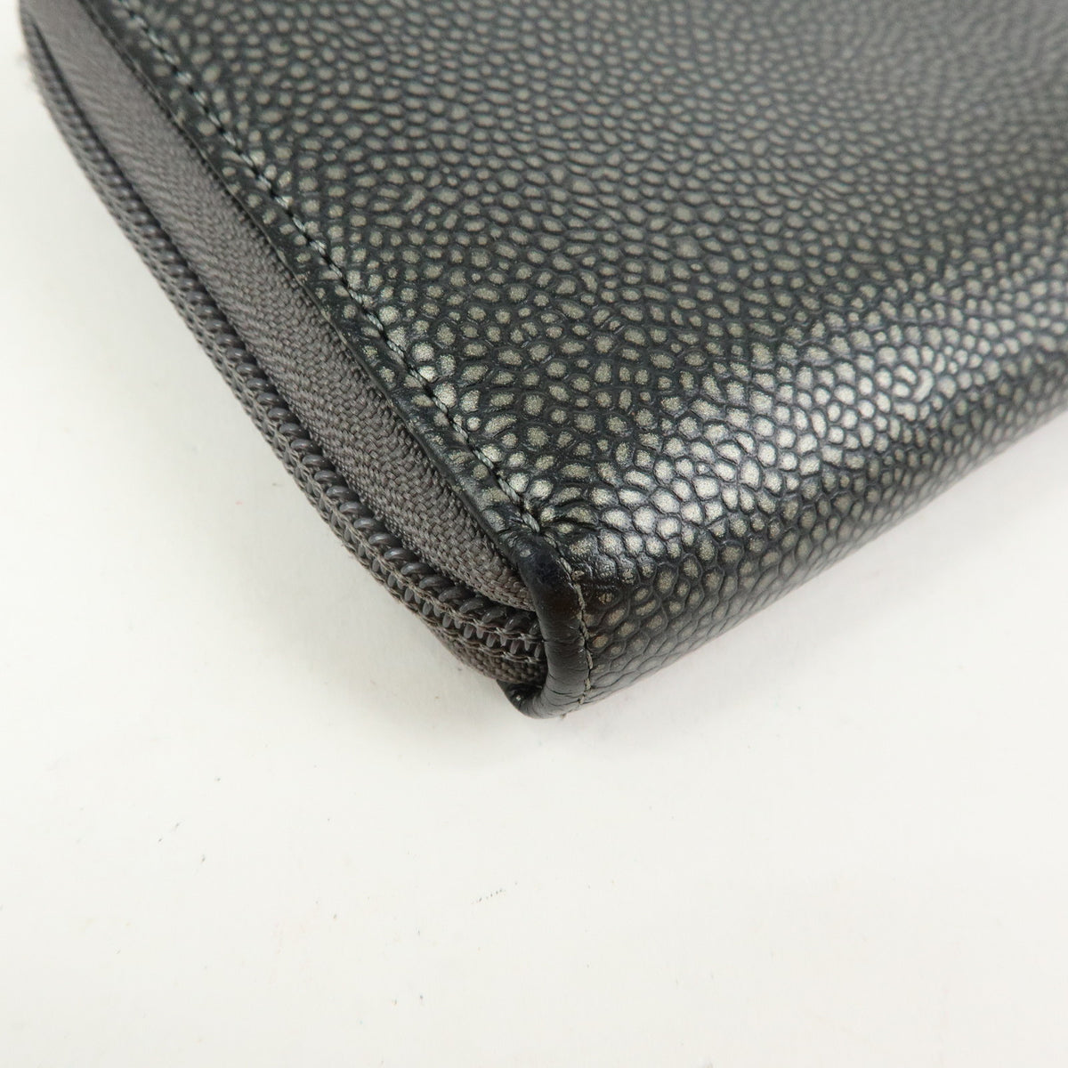 CHANEL COCO Mark Caviarskin Round Zippy Wallet Metallic Gray