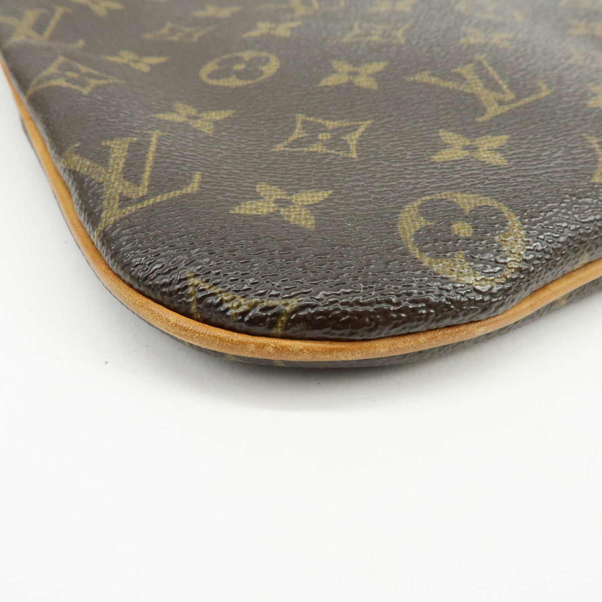 Louis Vuitton Monogram Pochette Bosphore Shoulder Bag M40044