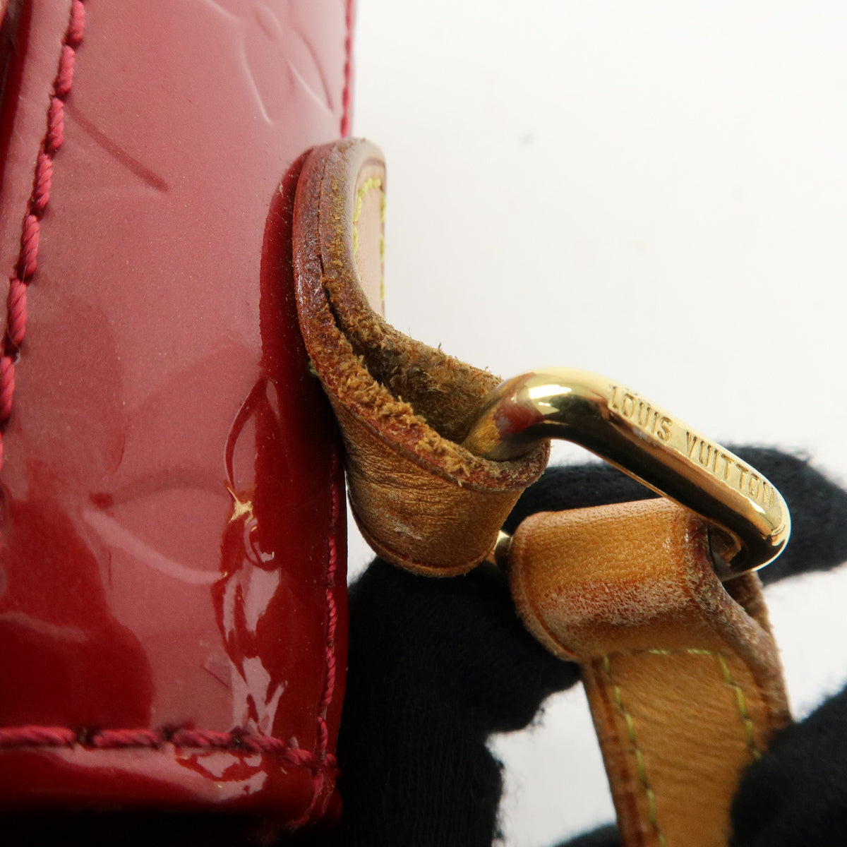 Louis Vuitton Monogram Vernis Bellflower PM Shoulder Bag Red M91705
