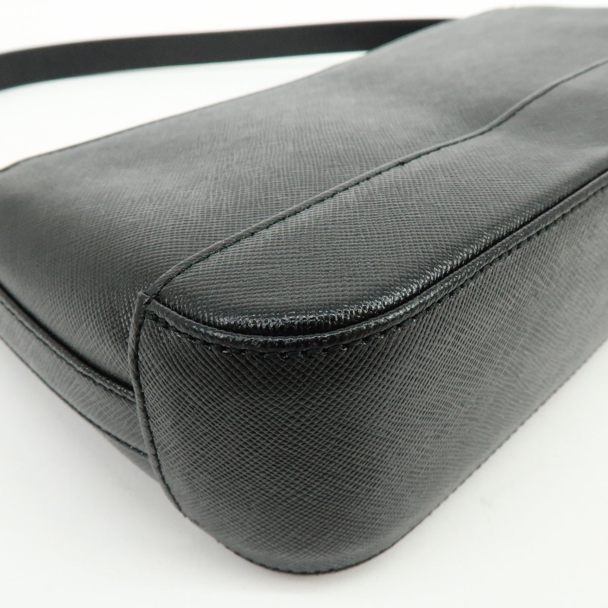 BURBERRY Logo Plate Leather Shoulder Bag Hand Bag Black