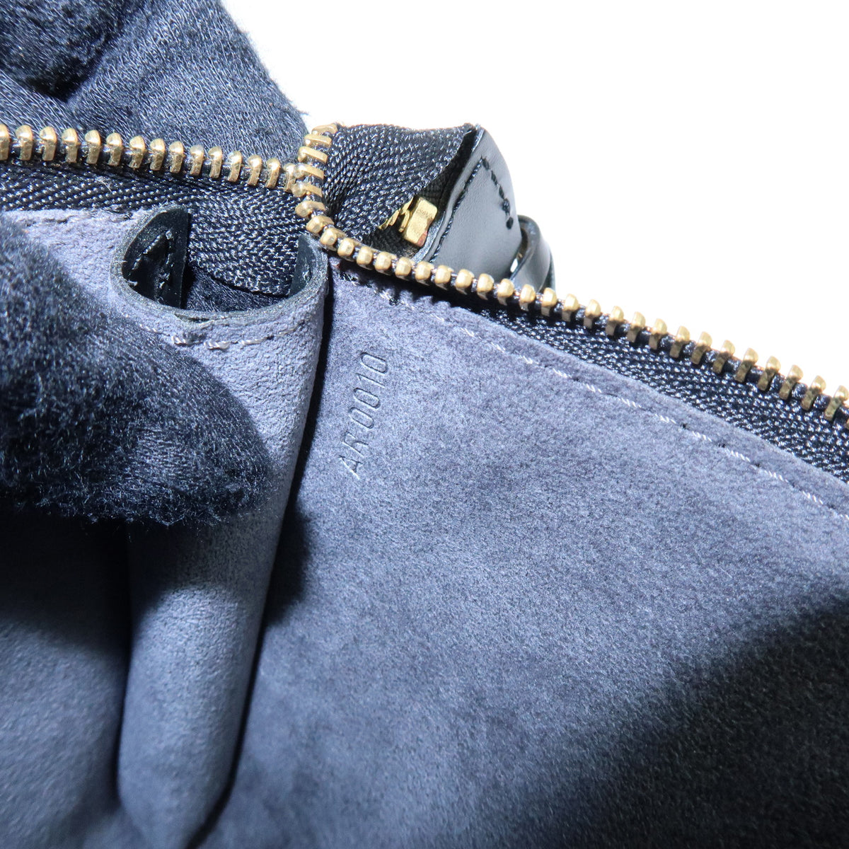Louis Vuitton Epi Pochette Accessoires Leather Clutch Bag Noir M52942