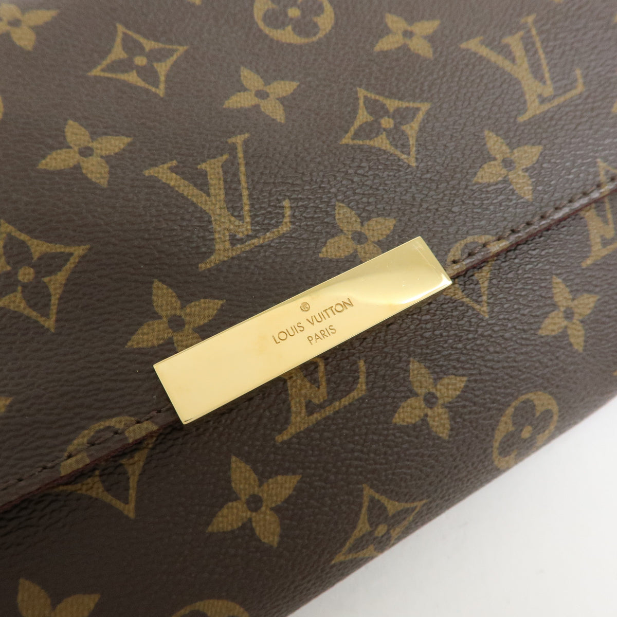 Louis Vuitton Monogram Favorite MM Shoulder Bag Brown M40718