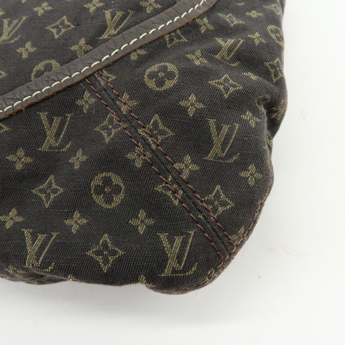 Louis Vuitton Monogram Mini Lin Manon MM Shoulder Bag Ebene M95619