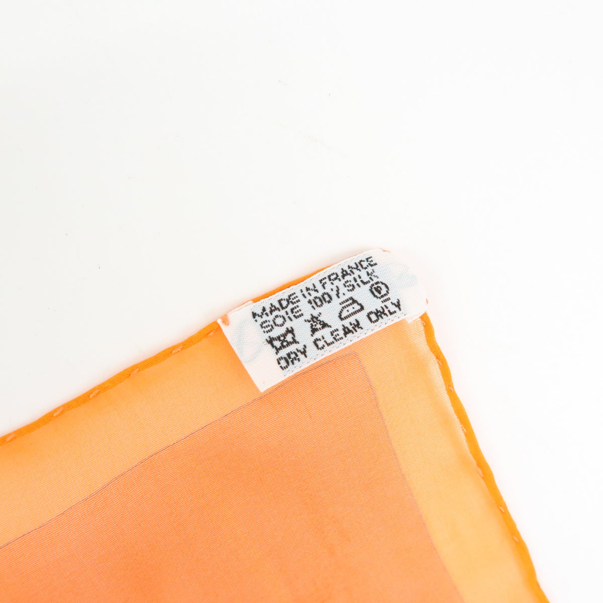 HERMES Carre 90 Silk 100% Scarf AMOURS Orange