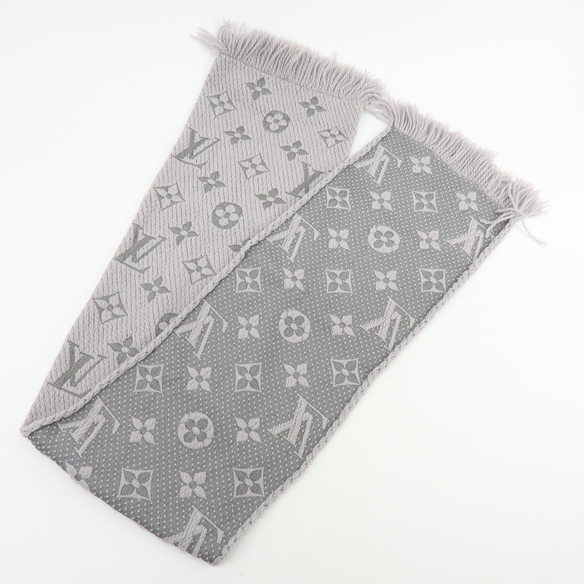 Louis Vuitton Monogram Escharp Logomania Scarf Gris Perle M74742
